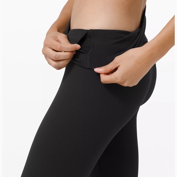 lululemon wunder under black leggings size 4 - Picture 4 of 5